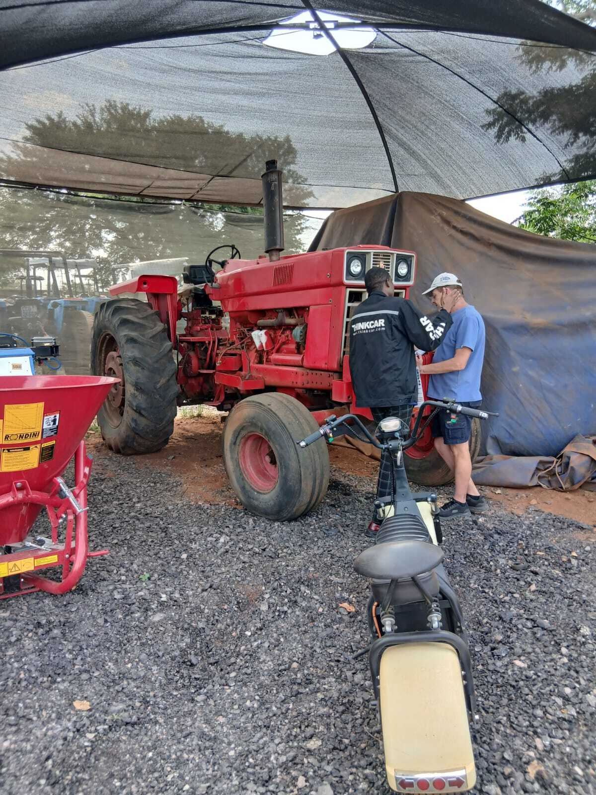 Reaching Out to New Partners: Launch Technologies Visits Agricultural Equipment Shops - Launch SA Reaching Out to New Partners: Launch Technologies Visits Agricultural Equipment Shops